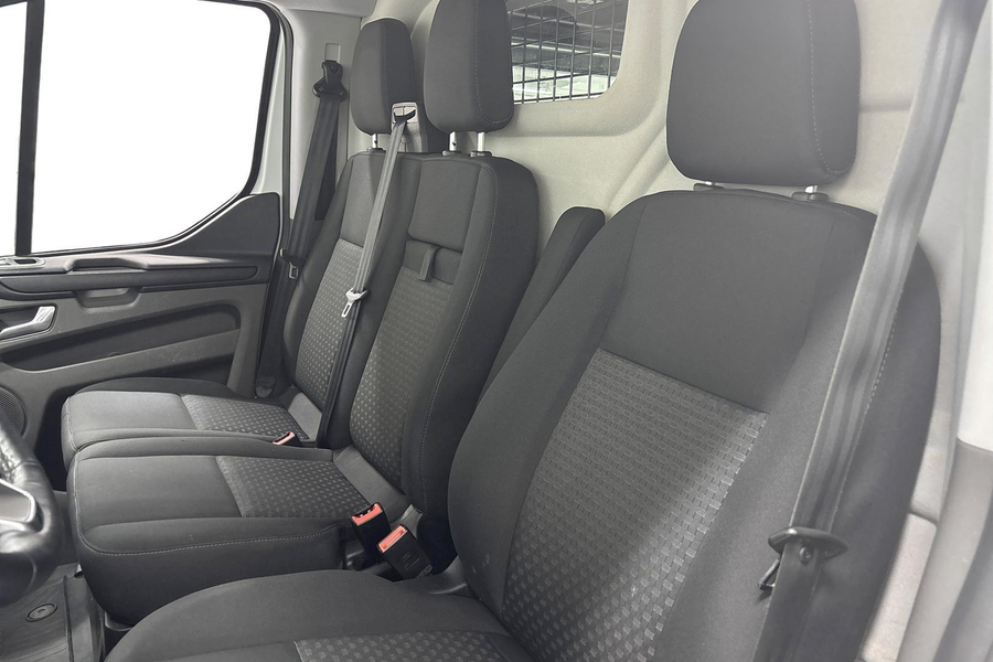 Ford Transit Custom vaihtoauto