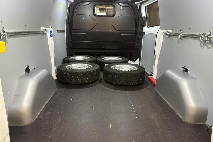 Ford Transit Custom vaihtoauto