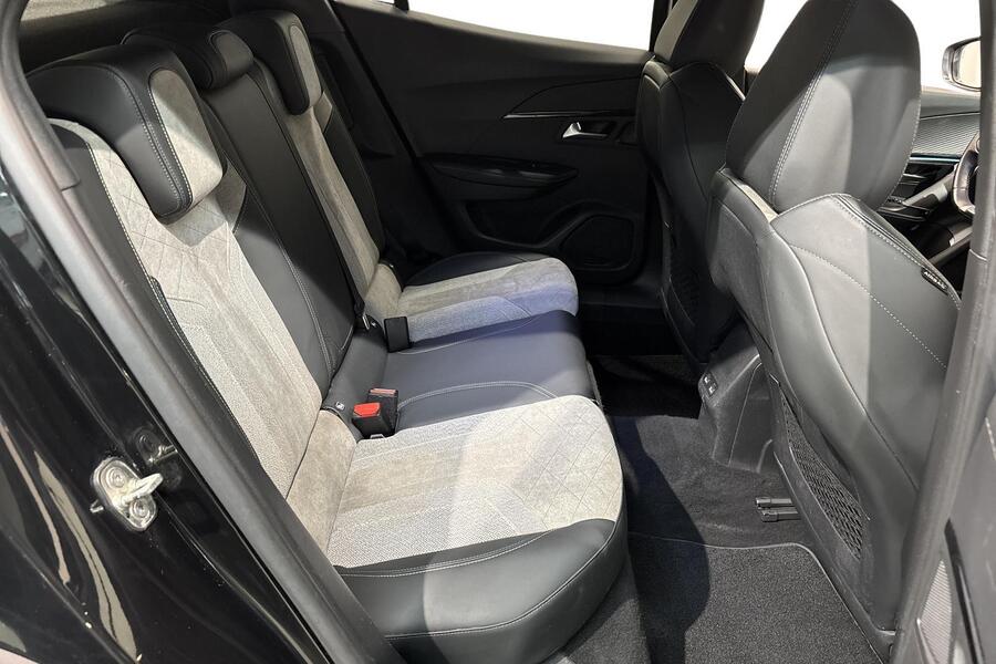 Peugeot e-2008 vaihtoauto