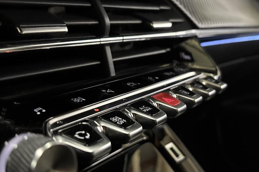 Peugeot e-2008 vaihtoauto