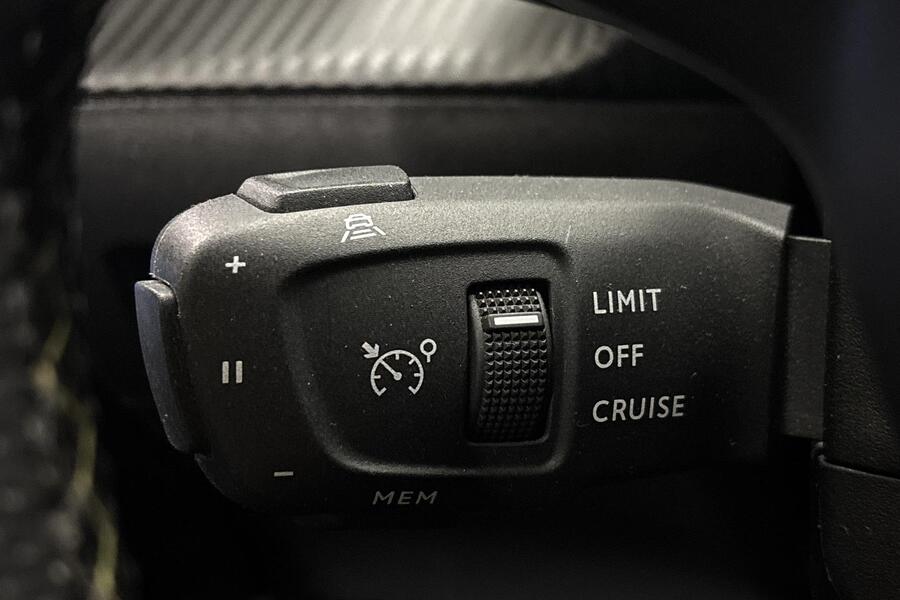 Peugeot e-2008 vaihtoauto