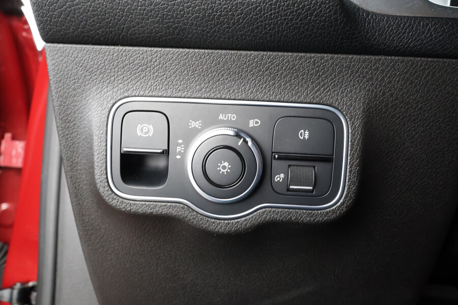 Mercedes-Benz GLB vaihtoauto