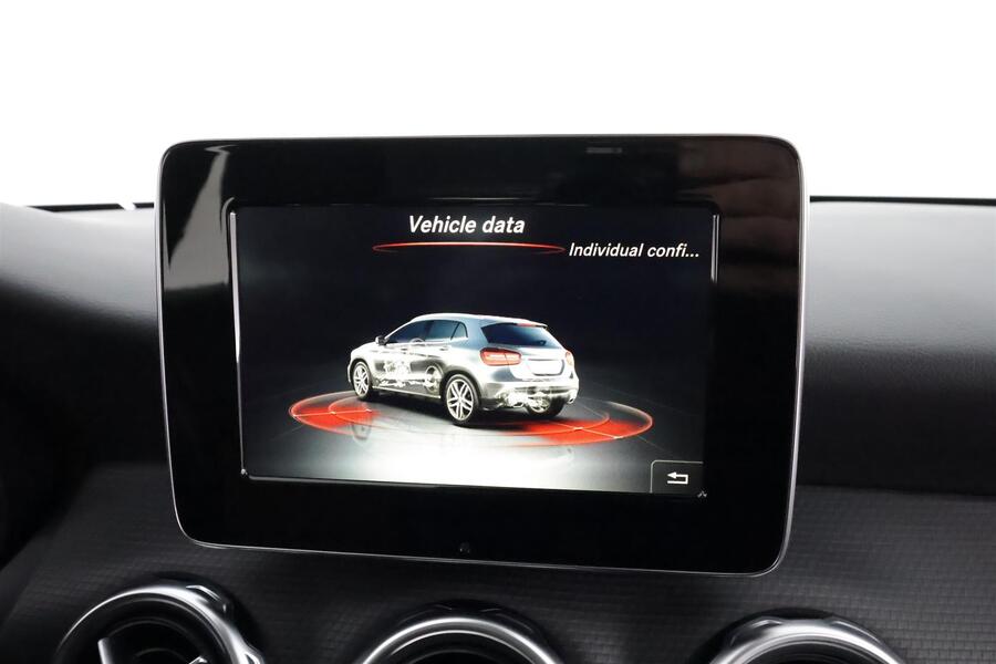 Mercedes-Benz GLA vaihtoauto