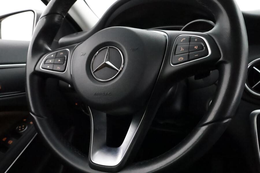 Mercedes-Benz GLA vaihtoauto