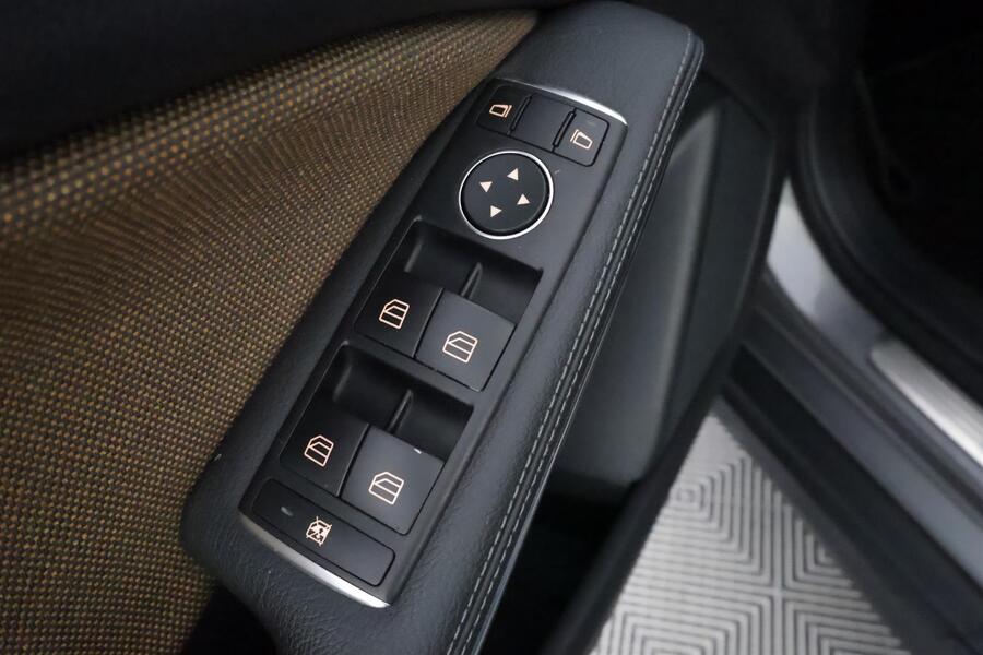 Mercedes-Benz GLA vaihtoauto