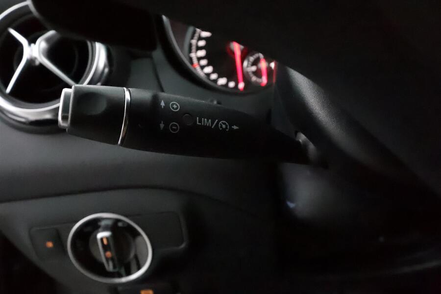 Mercedes-Benz GLA vaihtoauto