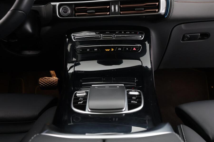 Mercedes-Benz EQC vaihtoauto