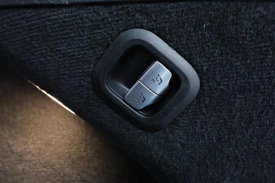 Mercedes-Benz EQS vaihtoauto