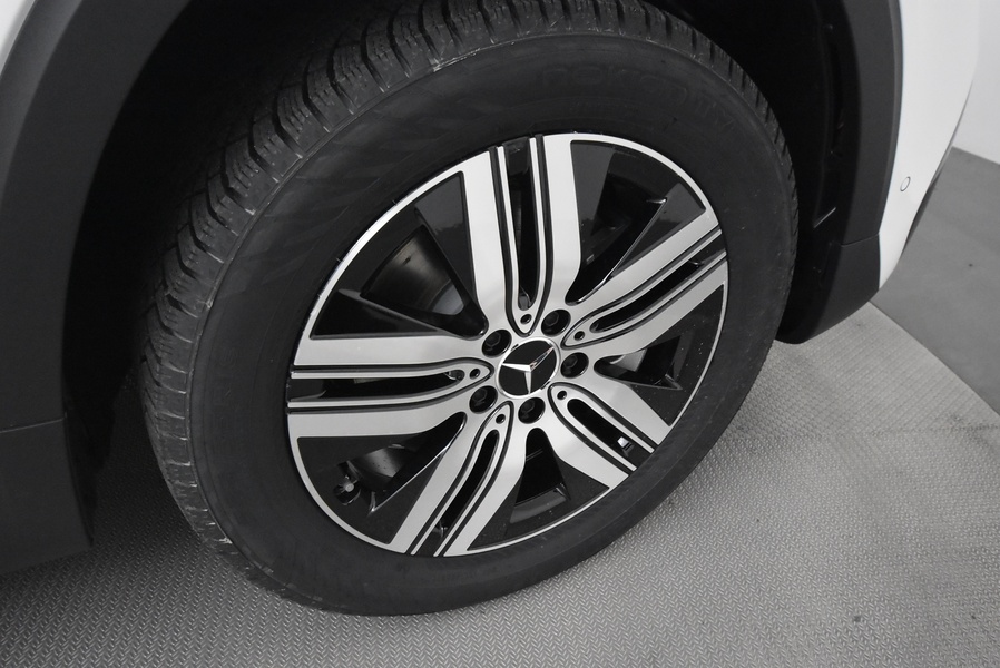 Mercedes-Benz EQB vaihtoauto