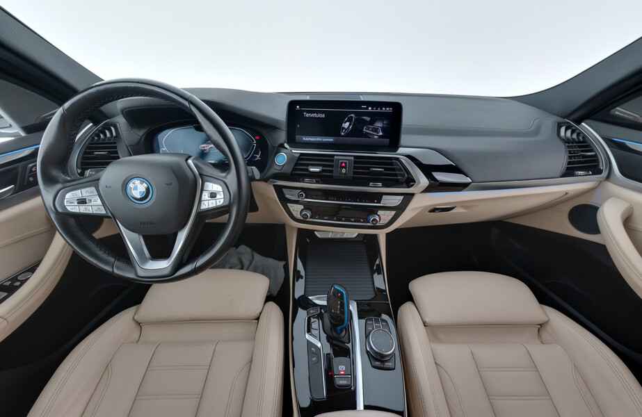 BMW iX3 vaihtoauto