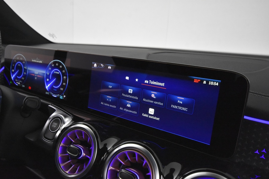 Mercedes-Benz EQB vaihtoauto