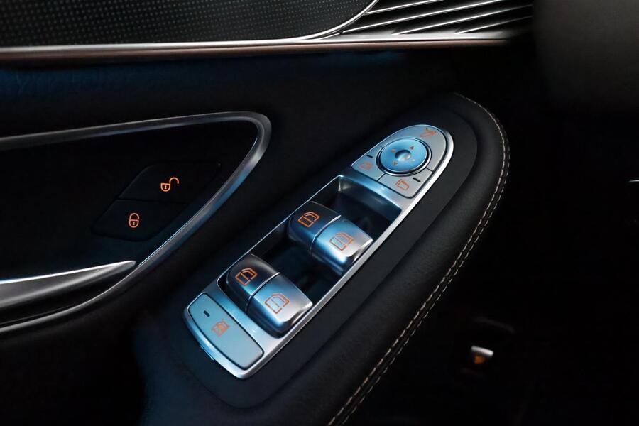 Mercedes-Benz EQC vaihtoauto