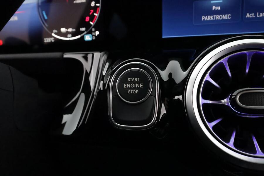 Mercedes-Benz GLA vaihtoauto