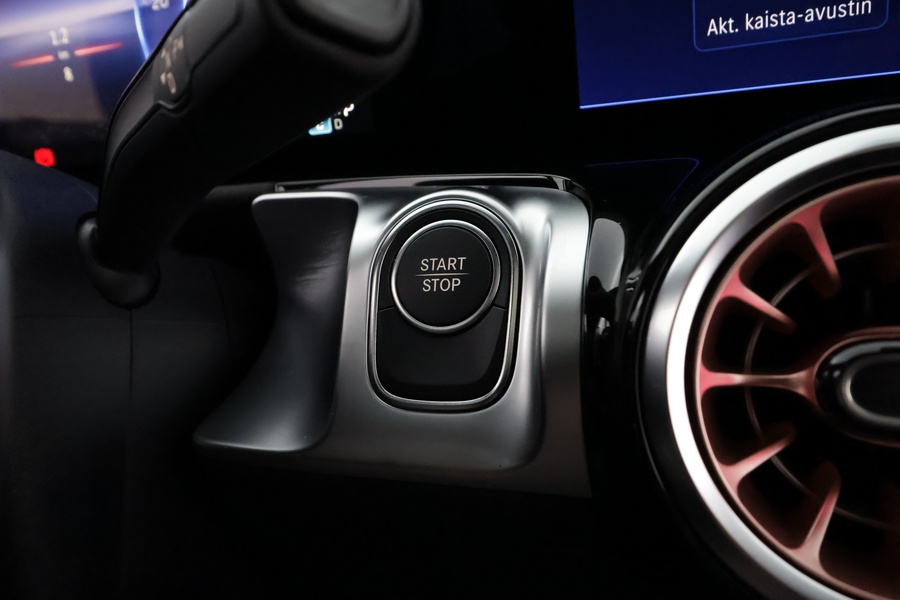 Mercedes-Benz EQB vaihtoauto