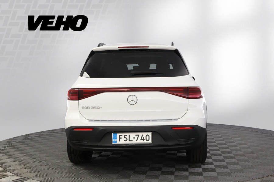 Mercedes-Benz EQB vaihtoauto