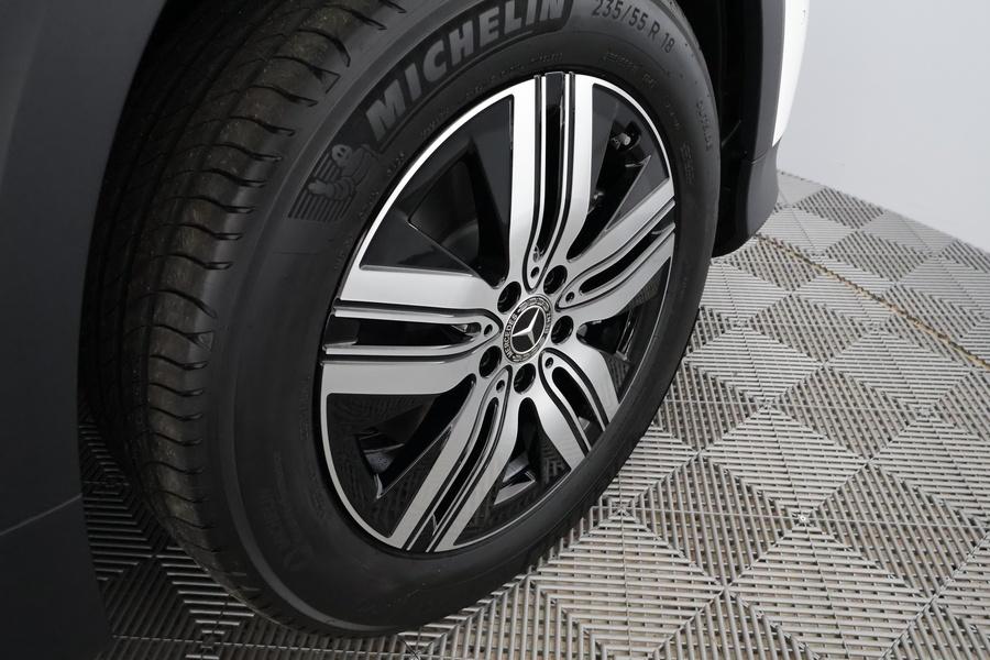 Mercedes-Benz EQB vaihtoauto