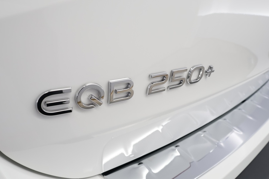 Mercedes-Benz EQB vaihtoauto