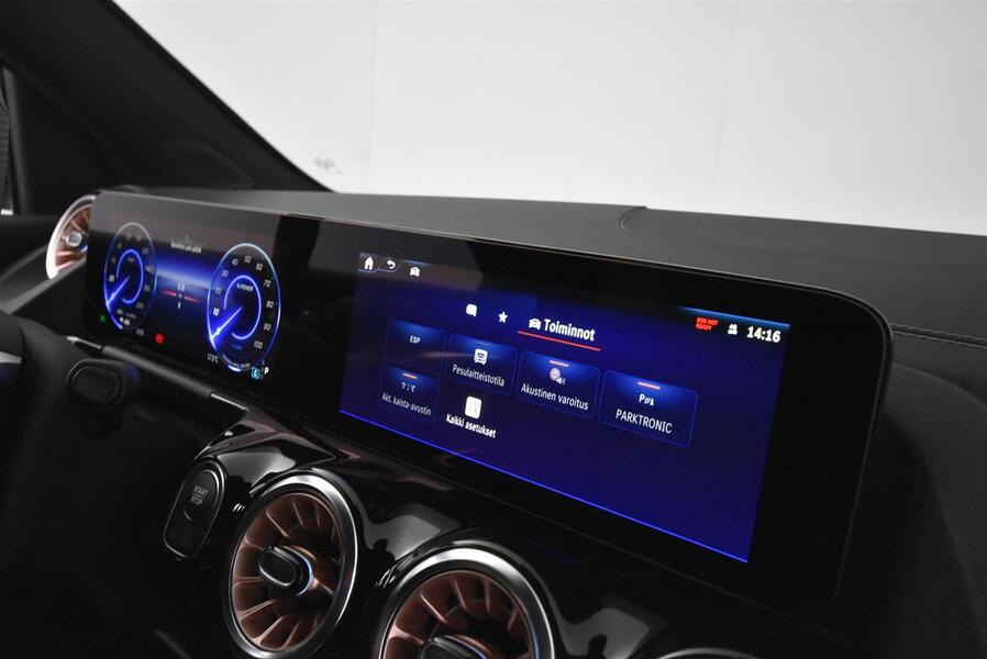 Mercedes-Benz EQA vaihtoauto
