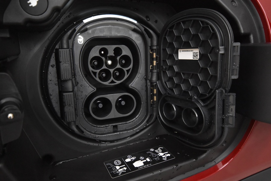 Mercedes-Benz EQB vaihtoauto