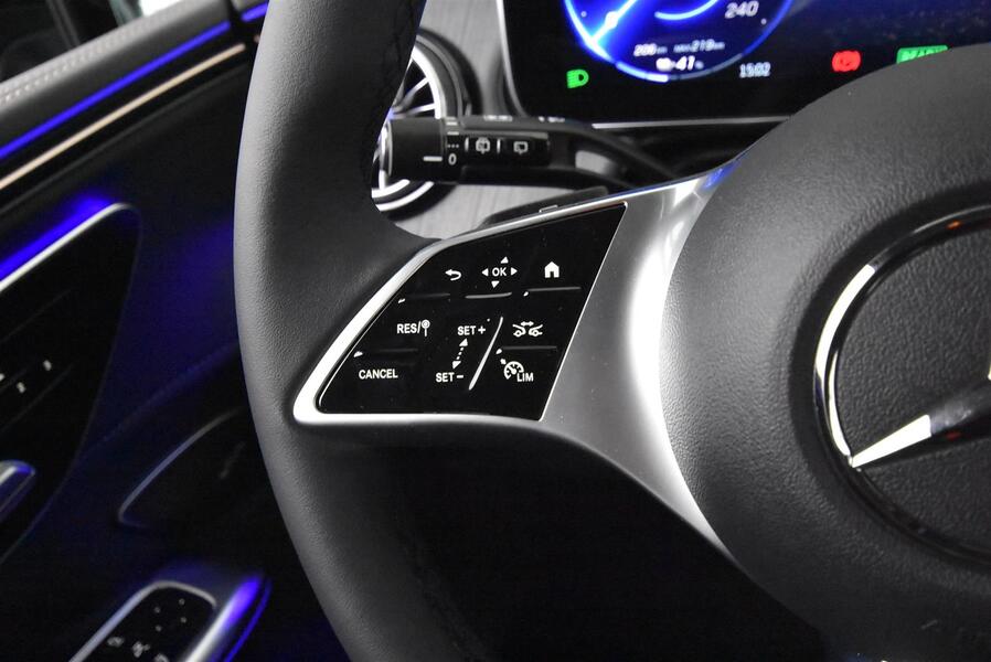 Mercedes-Benz EQE vaihtoauto