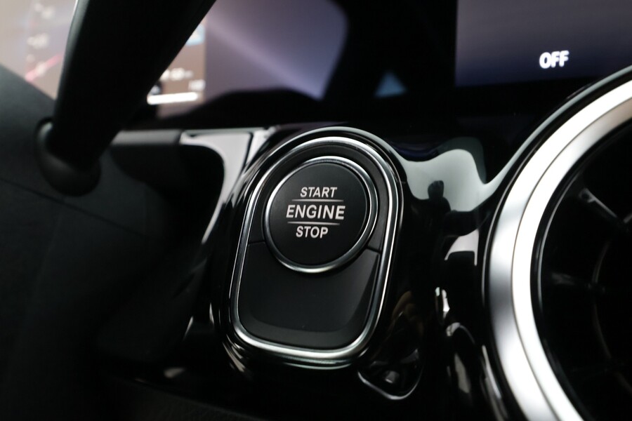 Mercedes-Benz GLA vaihtoauto