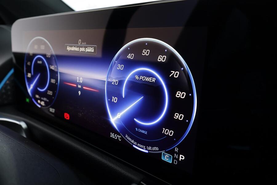 Mercedes-Benz EQB vaihtoauto