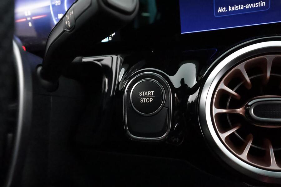 Mercedes-Benz EQA vaihtoauto