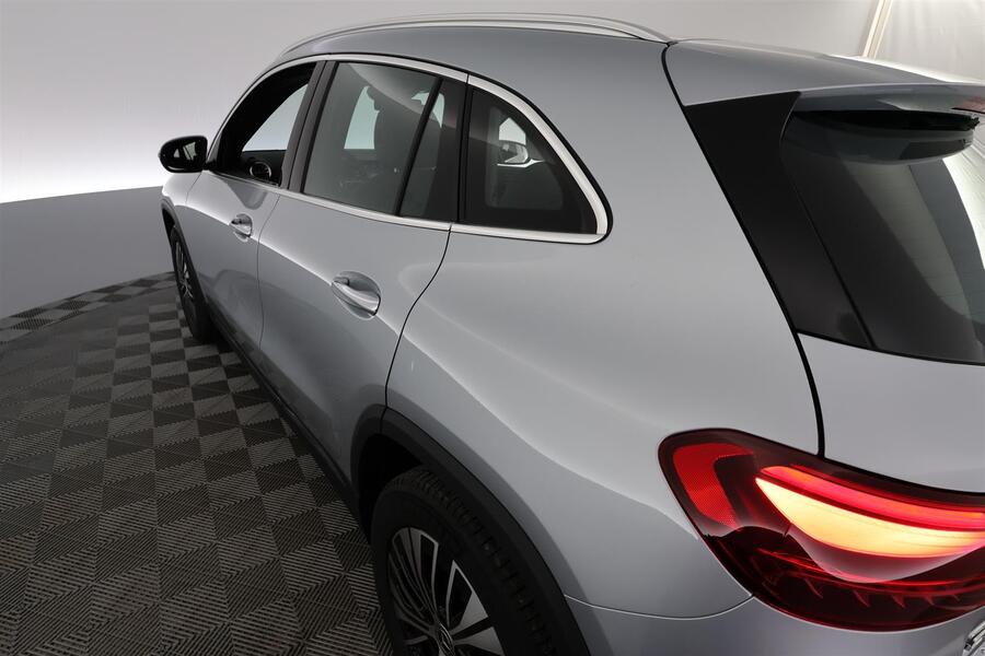 Mercedes-Benz EQA vaihtoauto