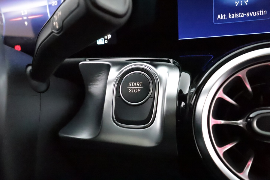 Mercedes-Benz EQB vaihtoauto