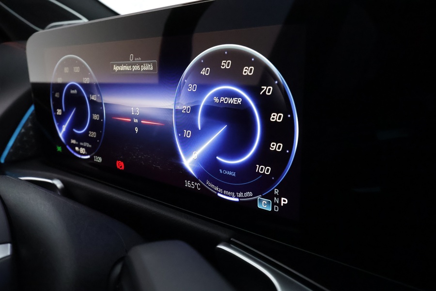 Mercedes-Benz EQB vaihtoauto