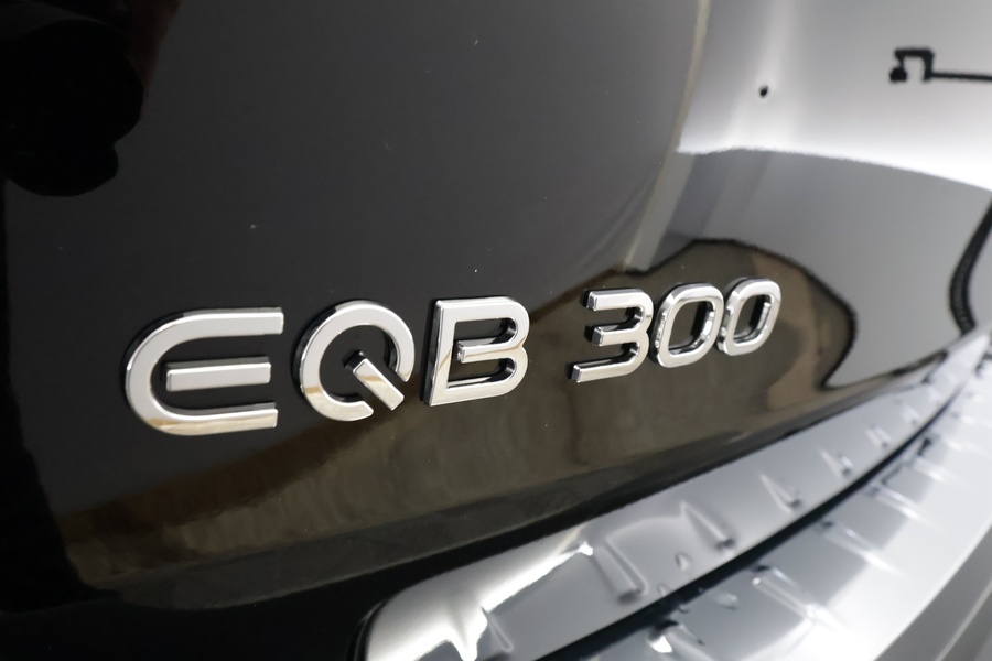 Mercedes-Benz EQB vaihtoauto