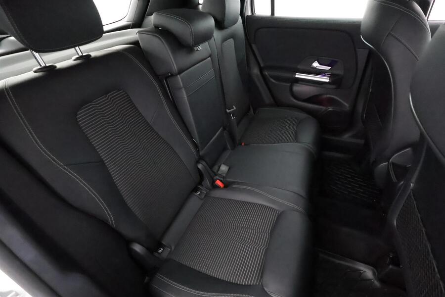 Mercedes-Benz GLA vaihtoauto