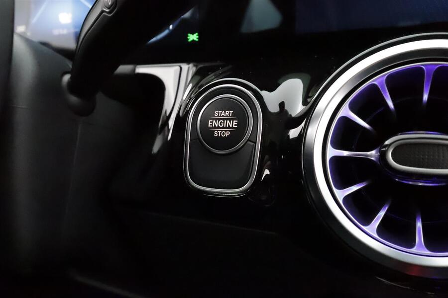 Mercedes-Benz GLA vaihtoauto