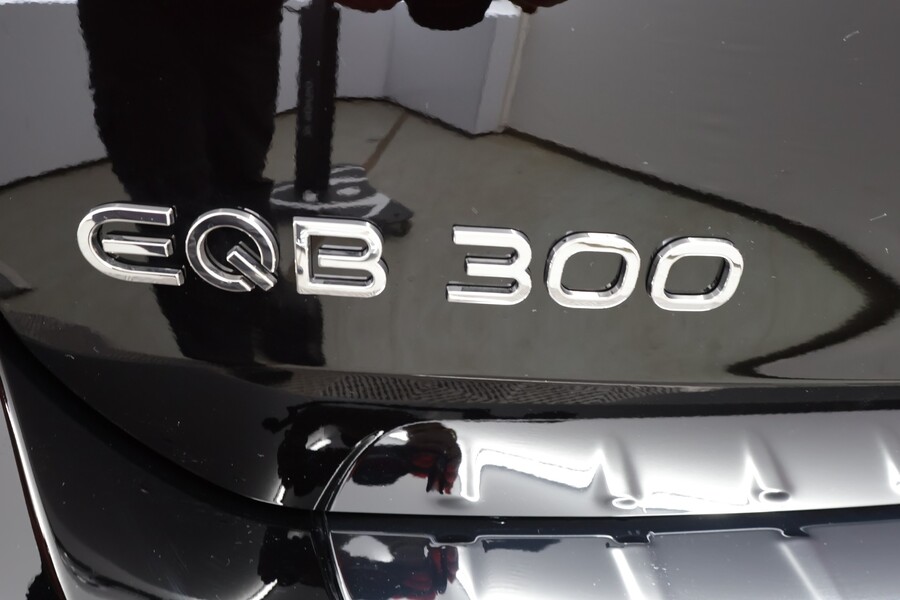 Mercedes-Benz EQB vaihtoauto