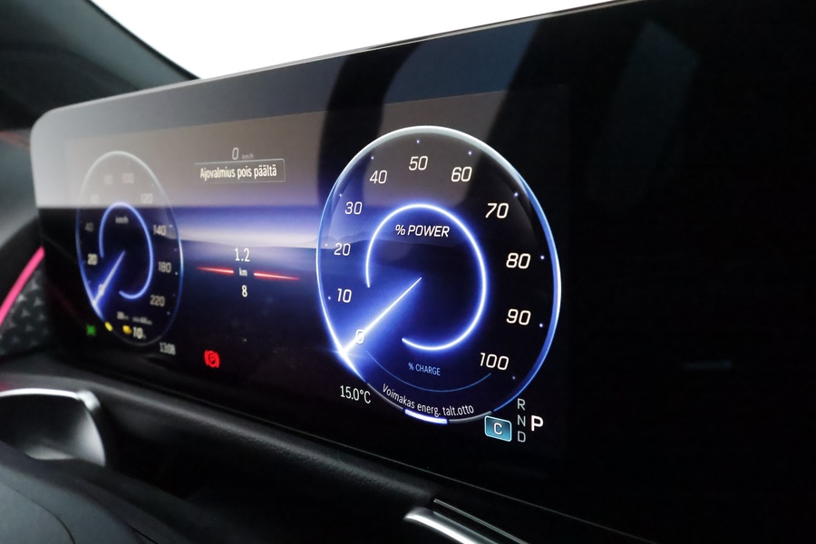 Mercedes-Benz EQB vaihtoauto