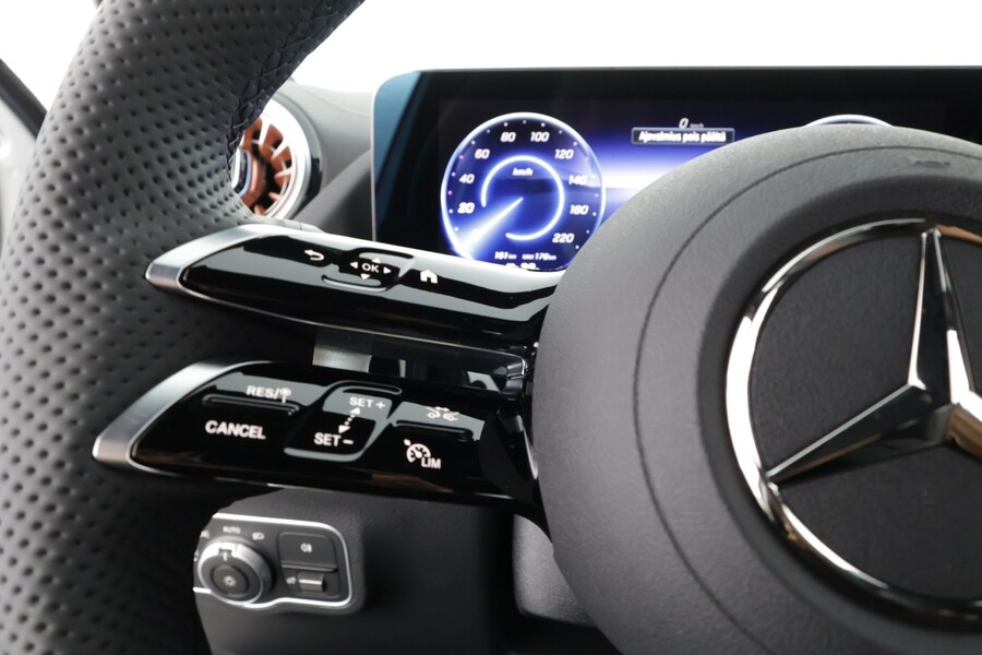 Mercedes-Benz EQA vaihtoauto