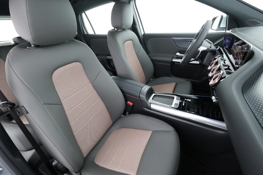 Mercedes-Benz EQA vaihtoauto