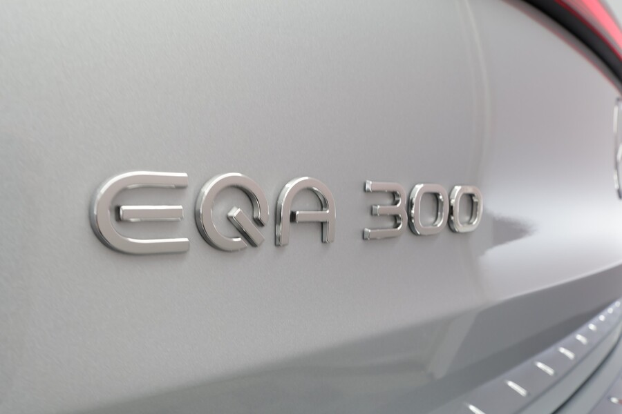 Mercedes-Benz EQA vaihtoauto