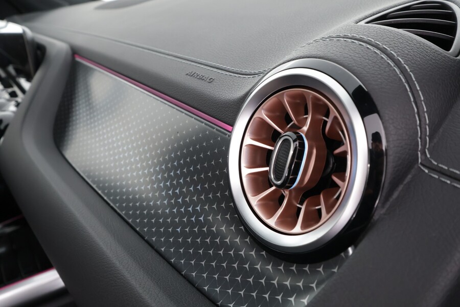 Mercedes-Benz EQA vaihtoauto