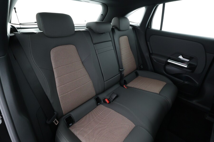 Mercedes-Benz EQA vaihtoauto