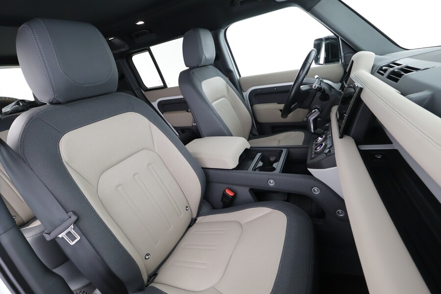 Land Rover Defender vaihtoauto