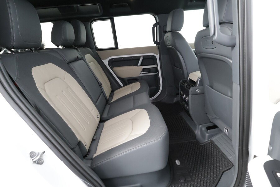 Land Rover Defender vaihtoauto