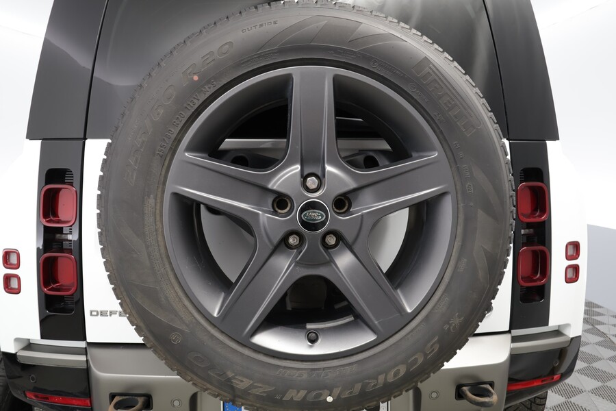 Land Rover Defender vaihtoauto