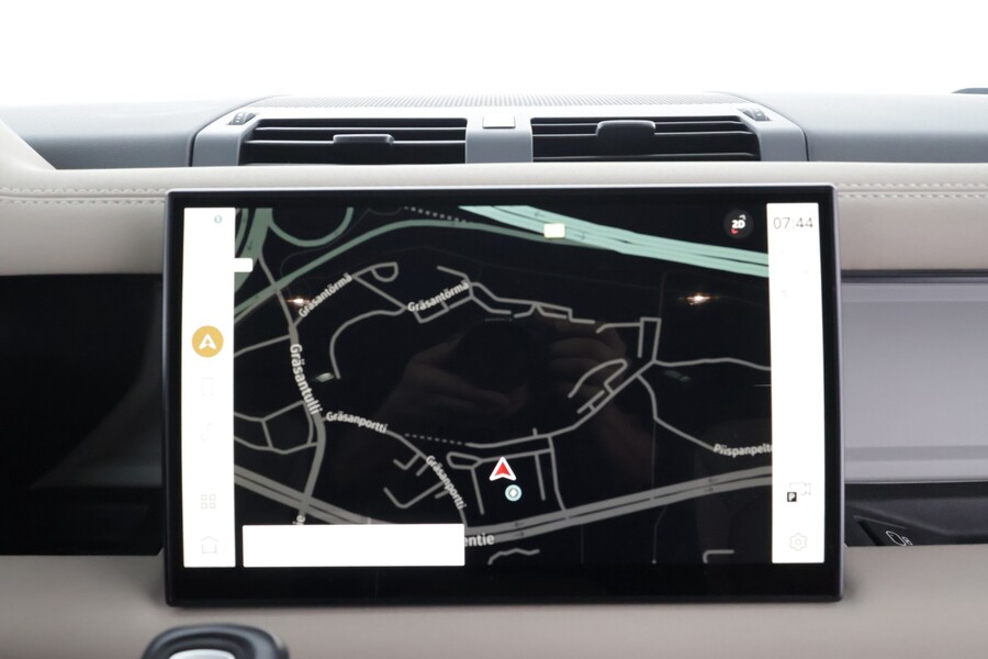 Land Rover Defender vaihtoauto