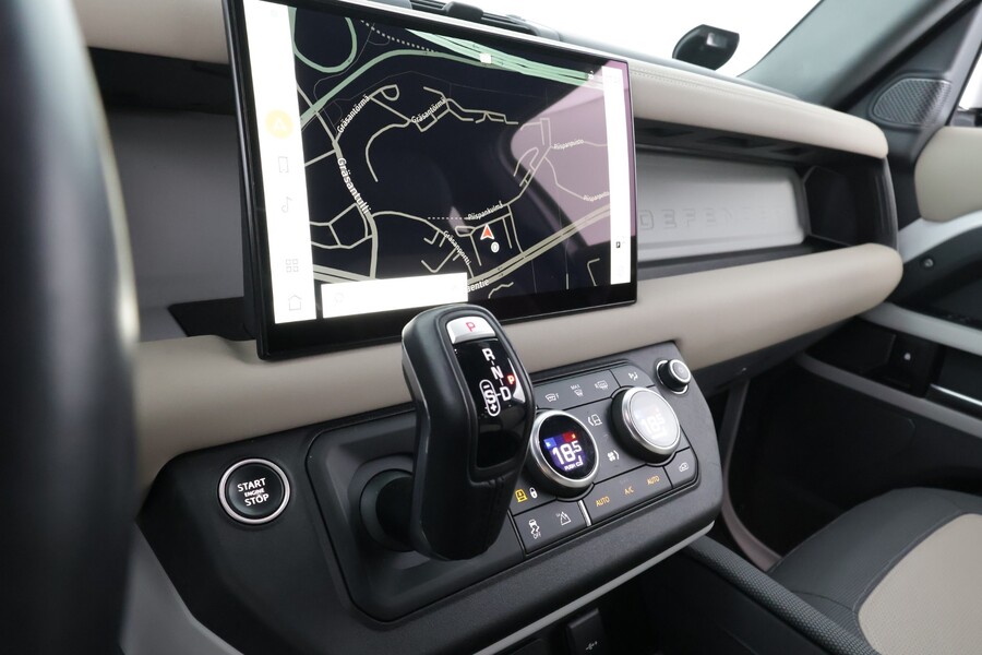 Land Rover Defender vaihtoauto