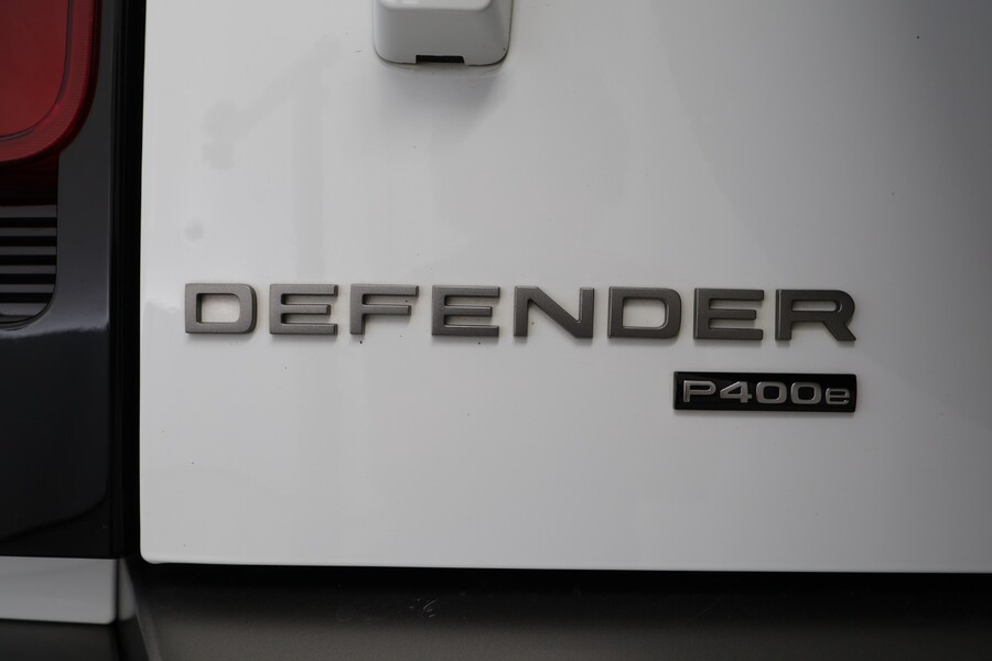 Land Rover Defender vaihtoauto