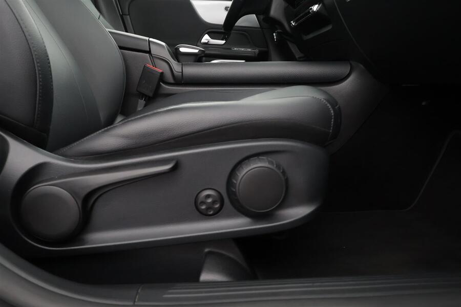 Mercedes-Benz GLA vaihtoauto