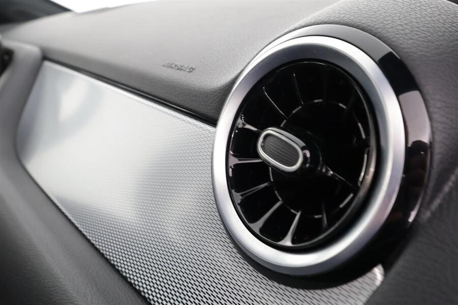 Mercedes-Benz GLA vaihtoauto