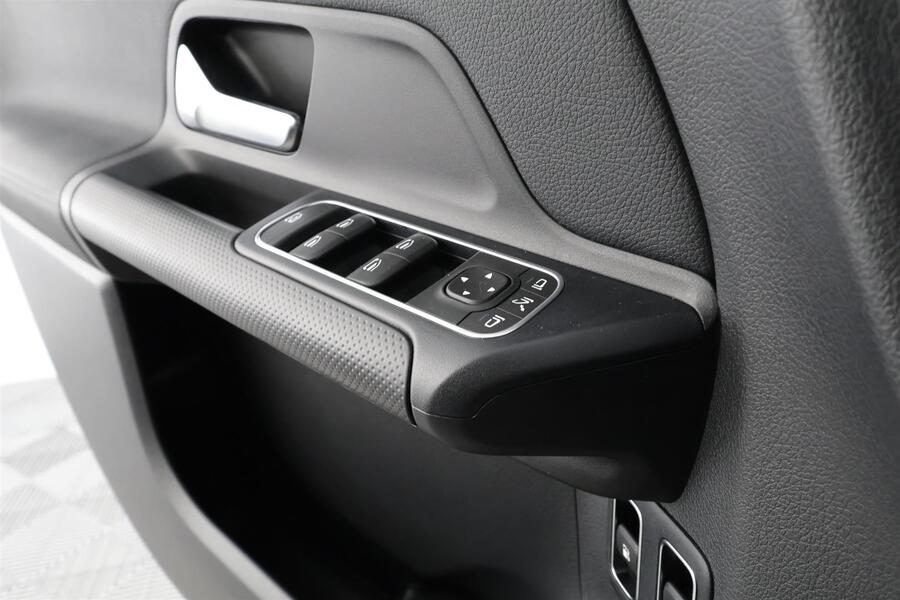 Mercedes-Benz GLA vaihtoauto