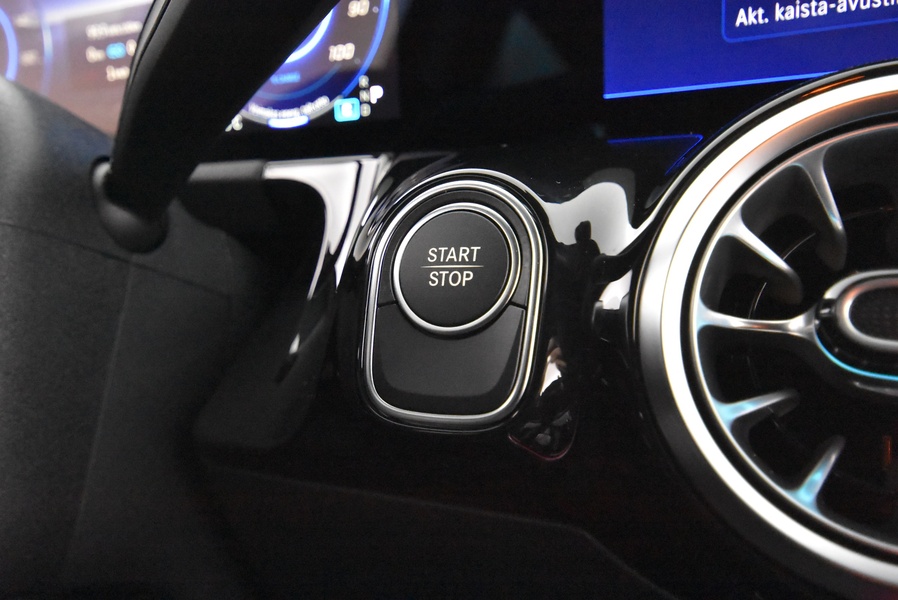 Mercedes-Benz EQA vaihtoauto